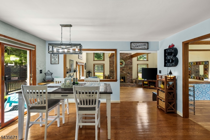 5 Jenny Jump Ct