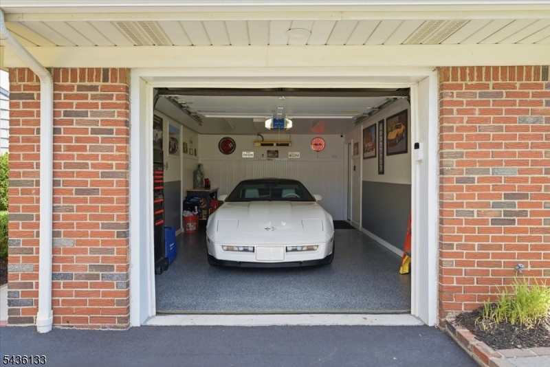 6 Davis St
