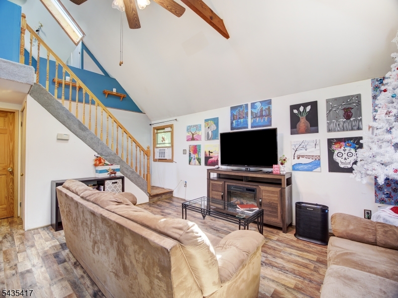 38 Orchard Dr