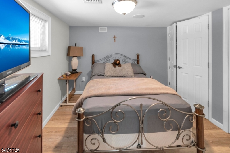 56 Ridgefield Ave
