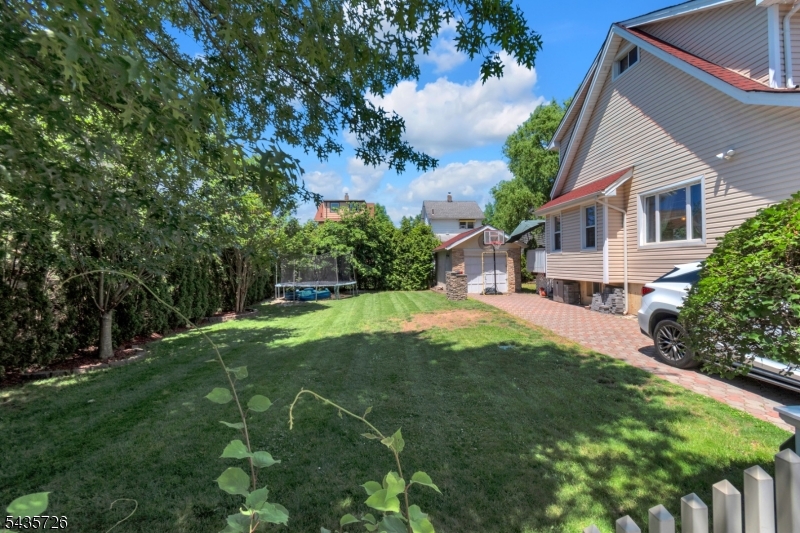 56 Ridgefield Ave