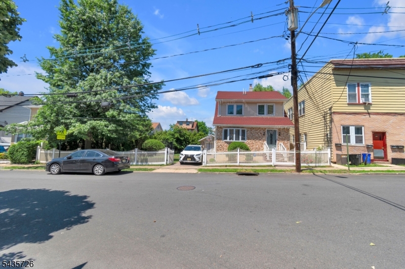 56 Ridgefield Ave