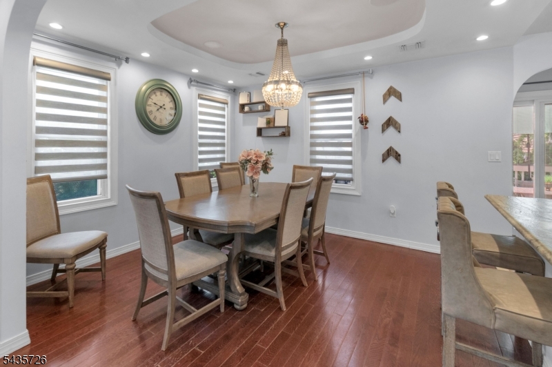56 Ridgefield Ave
