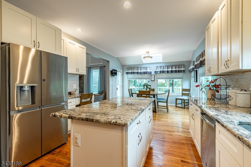 1710 Washington Valley