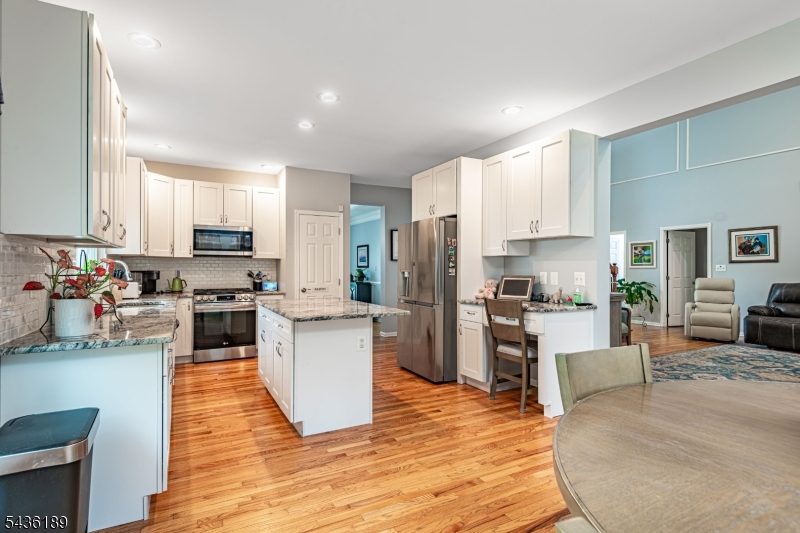 1710 Washington Valley