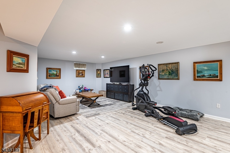 1710 Washington Valley
