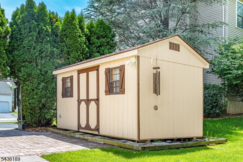 1710 Washington Valley