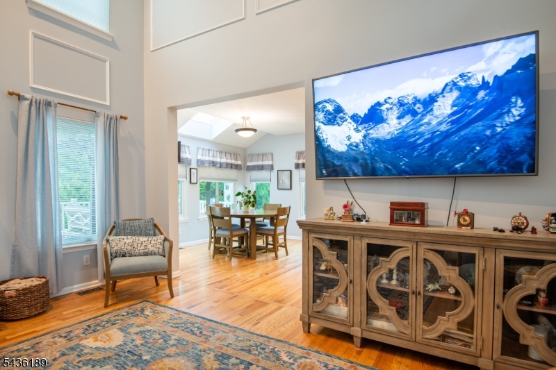 1710 Washington Valley
