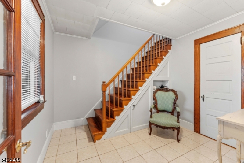 24 Robertson Rd