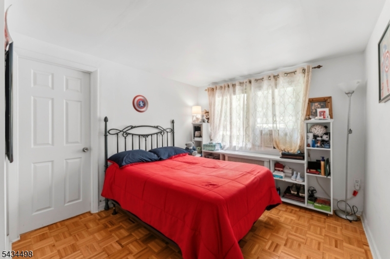 24 Robertson Rd