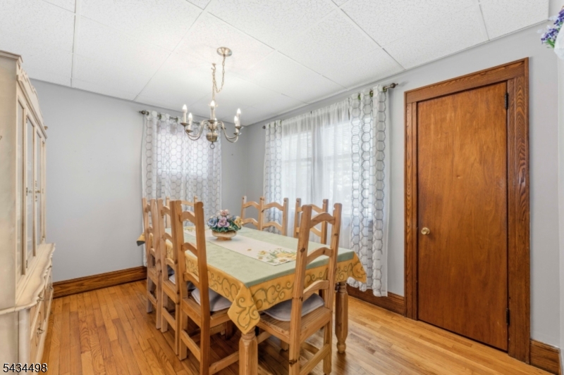 24 Robertson Rd