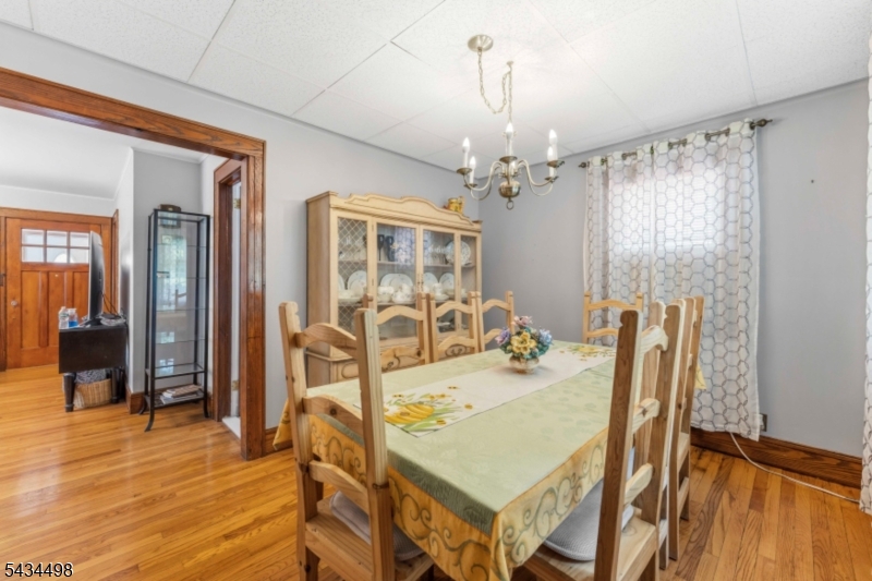 24 Robertson Rd