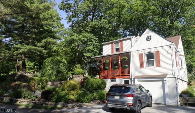 1 Dorel Rd