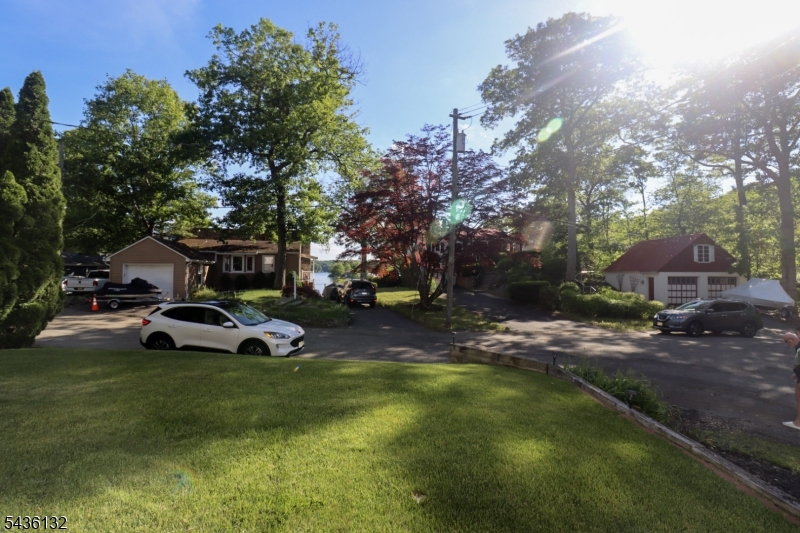 1 Dorel Rd