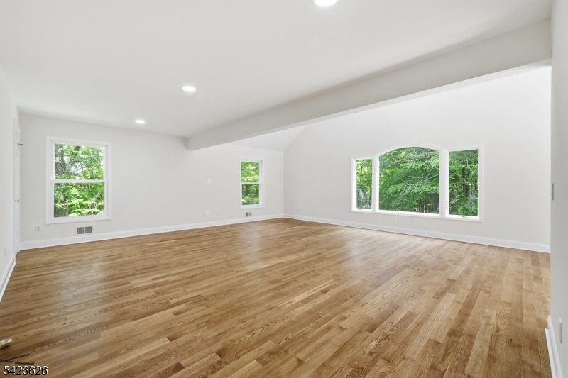 20 Indian Run Rd
