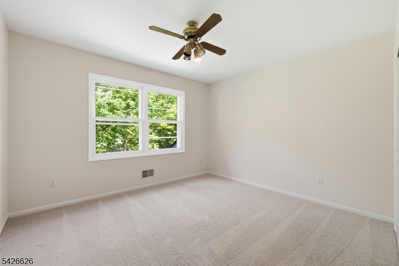 20 Indian Run Rd