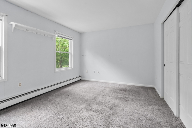 10 Tice Rd