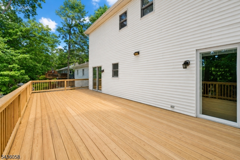 10 Tice Rd