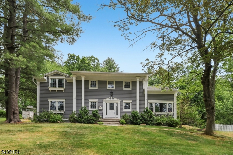 27 Burlington Rd