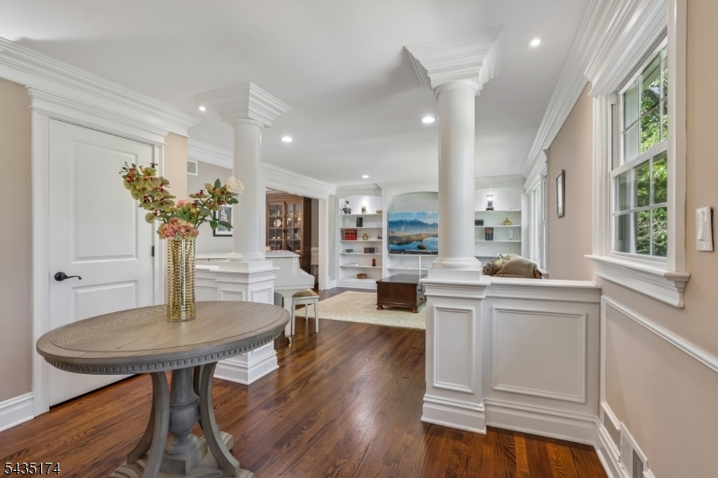 27 Burlington Rd