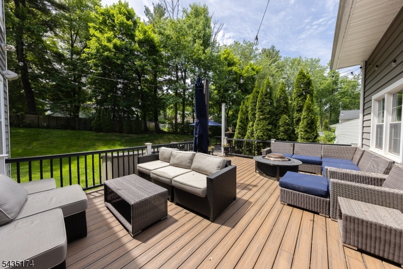 27 Burlington Rd