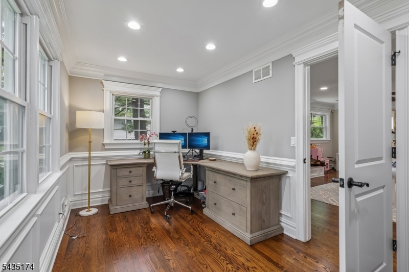 27 Burlington Rd