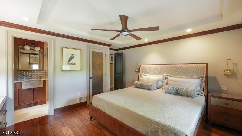 5 Johanna Ln