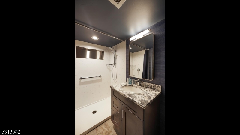 5 Johanna Ln