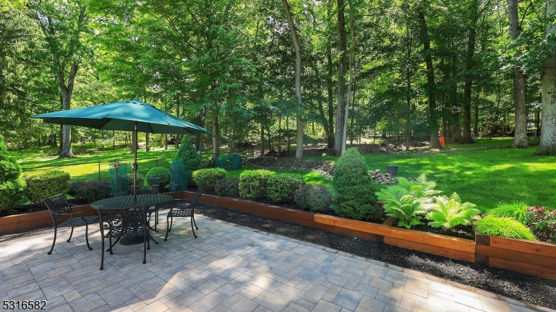 5 Johanna Ln