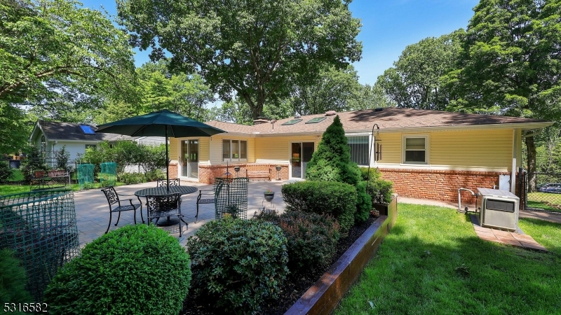 5 Johanna Ln