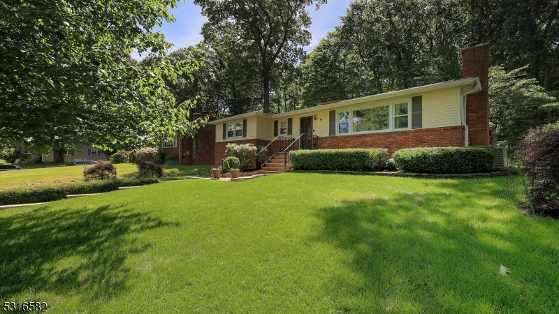 5 Johanna Ln