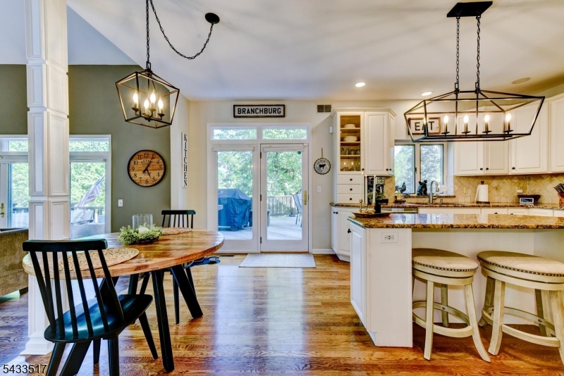 302 Kelly Dr