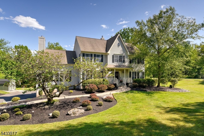 302 Kelly Dr