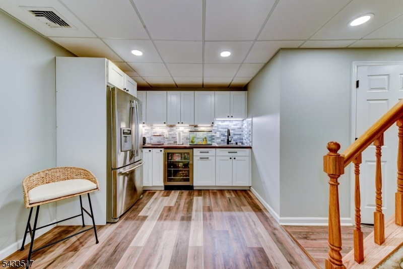 302 Kelly Dr