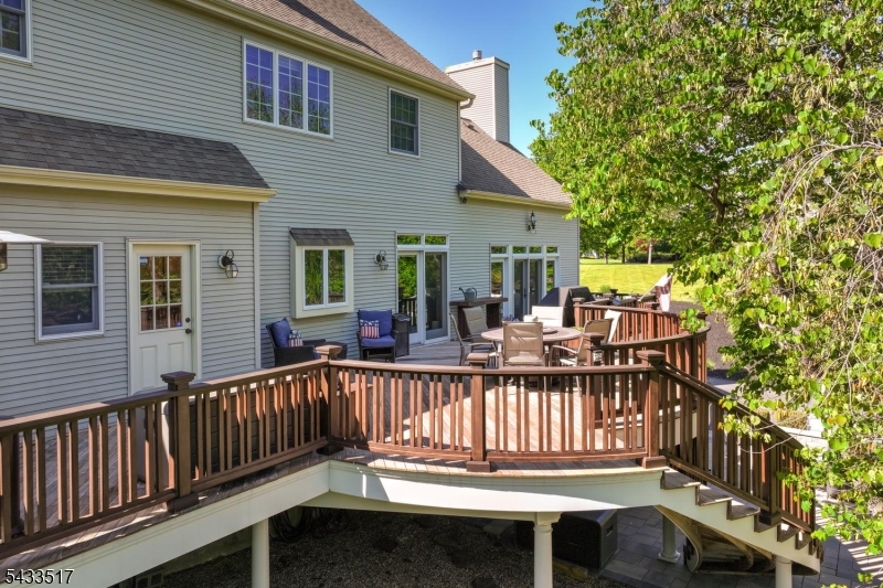 302 Kelly Dr