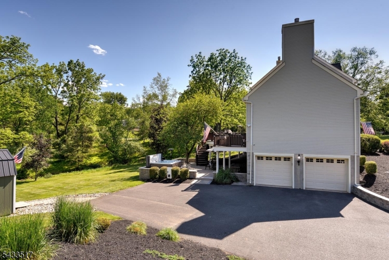 302 Kelly Dr