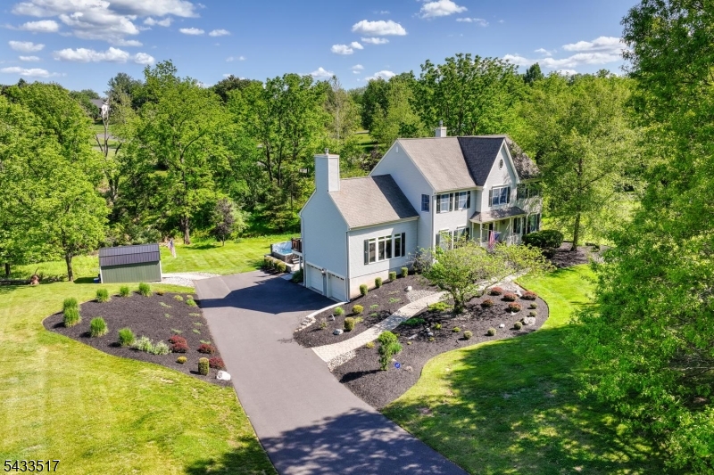 302 Kelly Dr