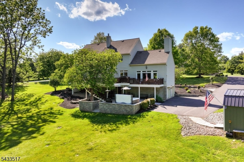 302 Kelly Dr
