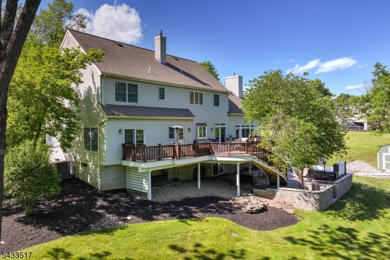 302 Kelly Dr