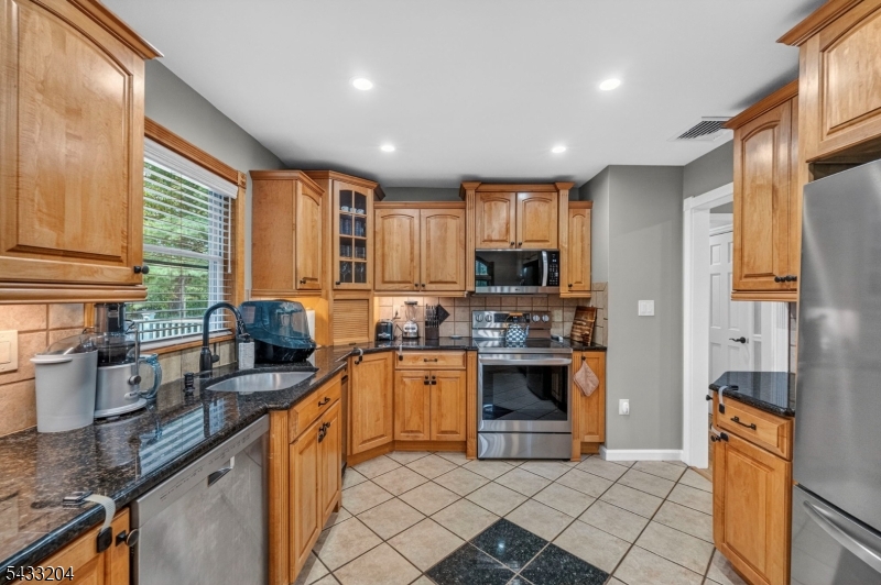 34 Sweetman Ln