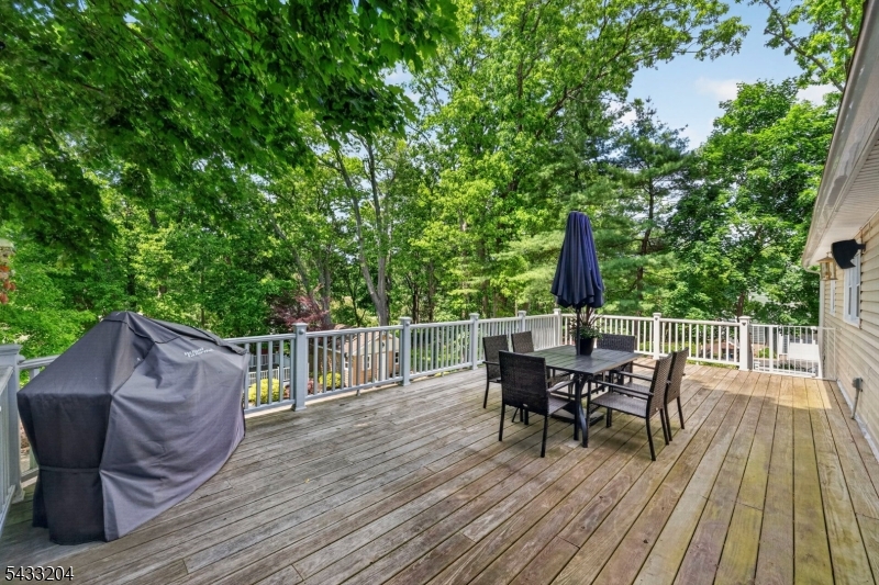 34 Sweetman Ln
