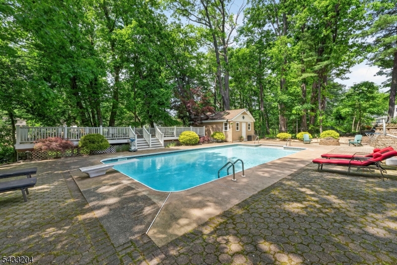 34 Sweetman Ln