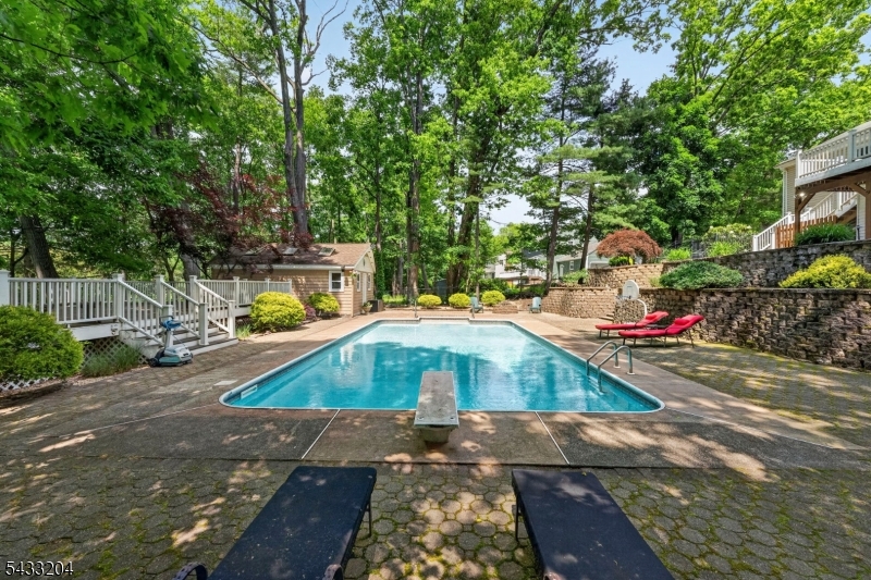 34 Sweetman Ln