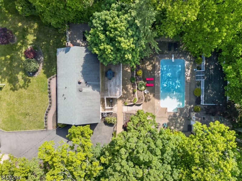 34 Sweetman Ln