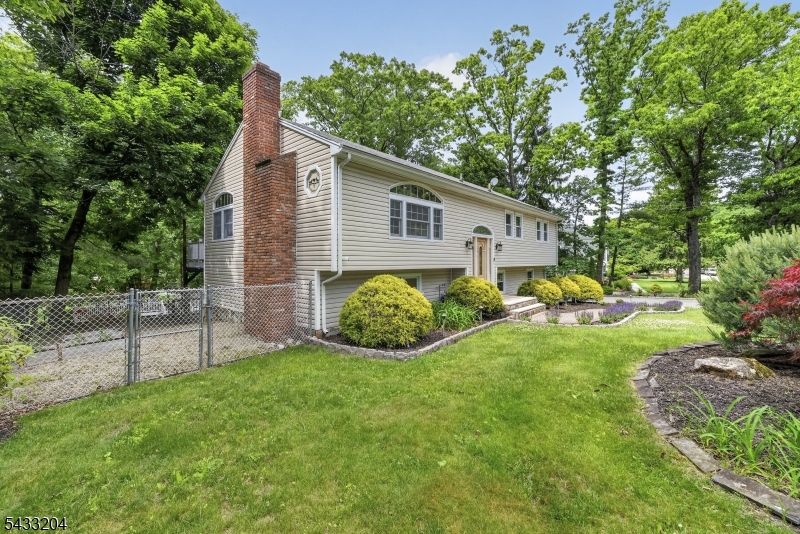 34 Sweetman Ln