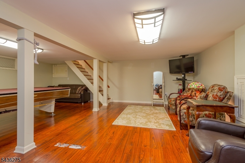 108 Howard Ave