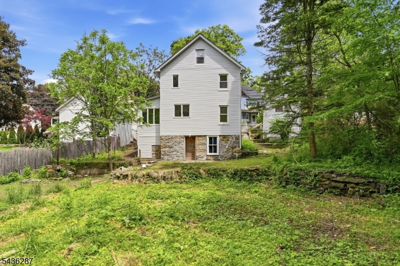 222 Main St