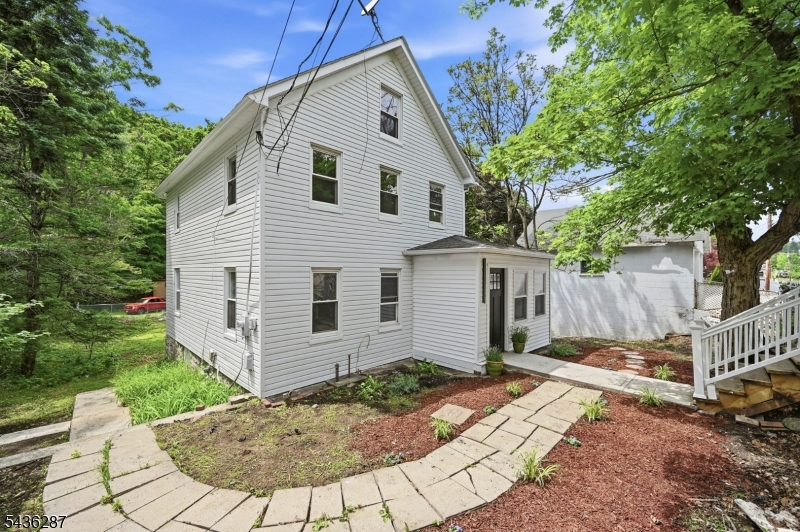222 Main St