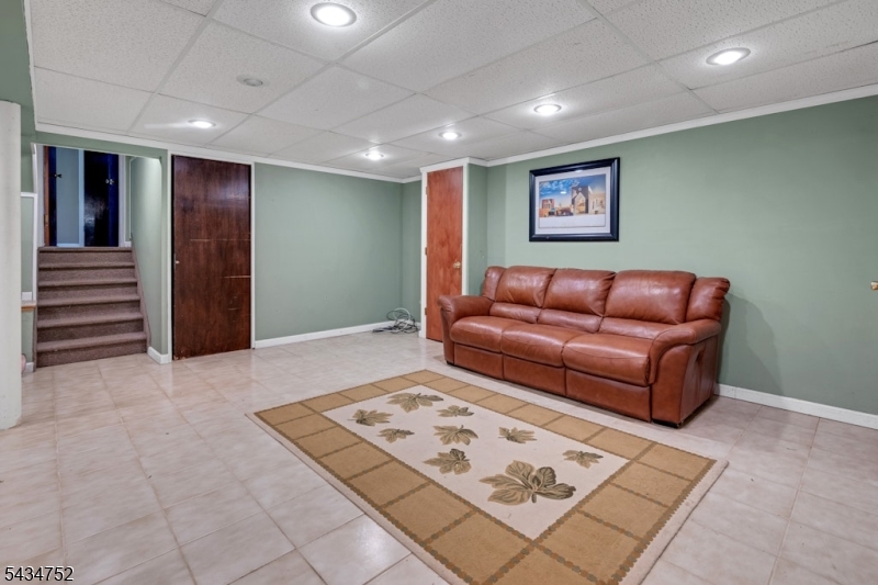 185 Ratzer Rd