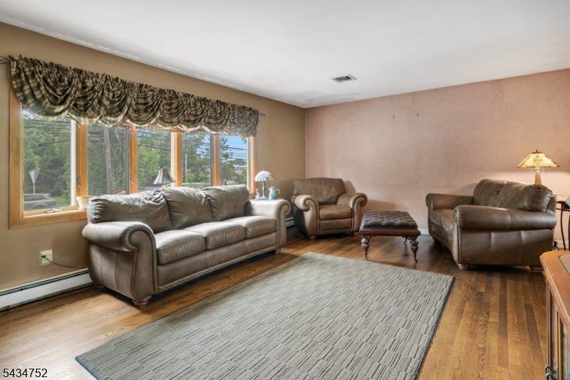 185 Ratzer Rd